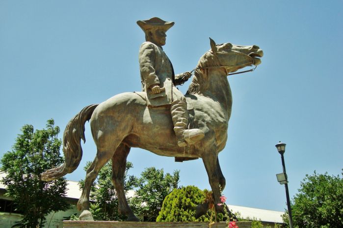 Ecuestre del Capitn Bernardo Antonio Bustamante y Tagle. Ciudad Jimnez, Chihuahua, Mxico